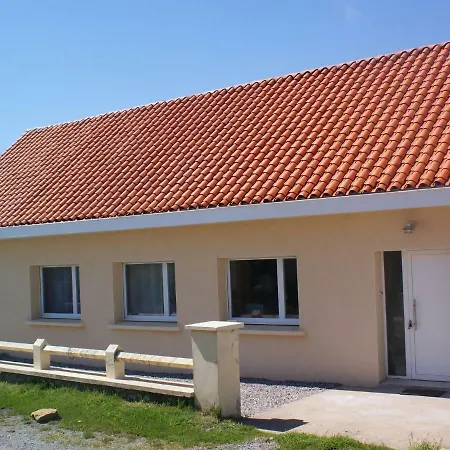 Wonderful Holiday Home In Audinghen With Garden Exterior foto